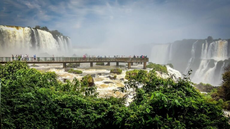 iguassus-mouth-511500_1920